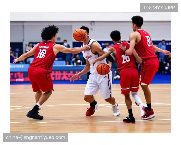 班·西蒙斯挡拆创造错位机会，防守效率明显提升拉开差距